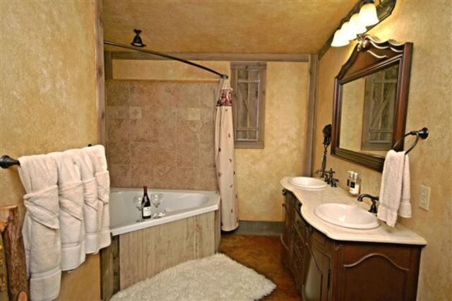 Country Inn Cottages Фредериксбург Екстериор снимка