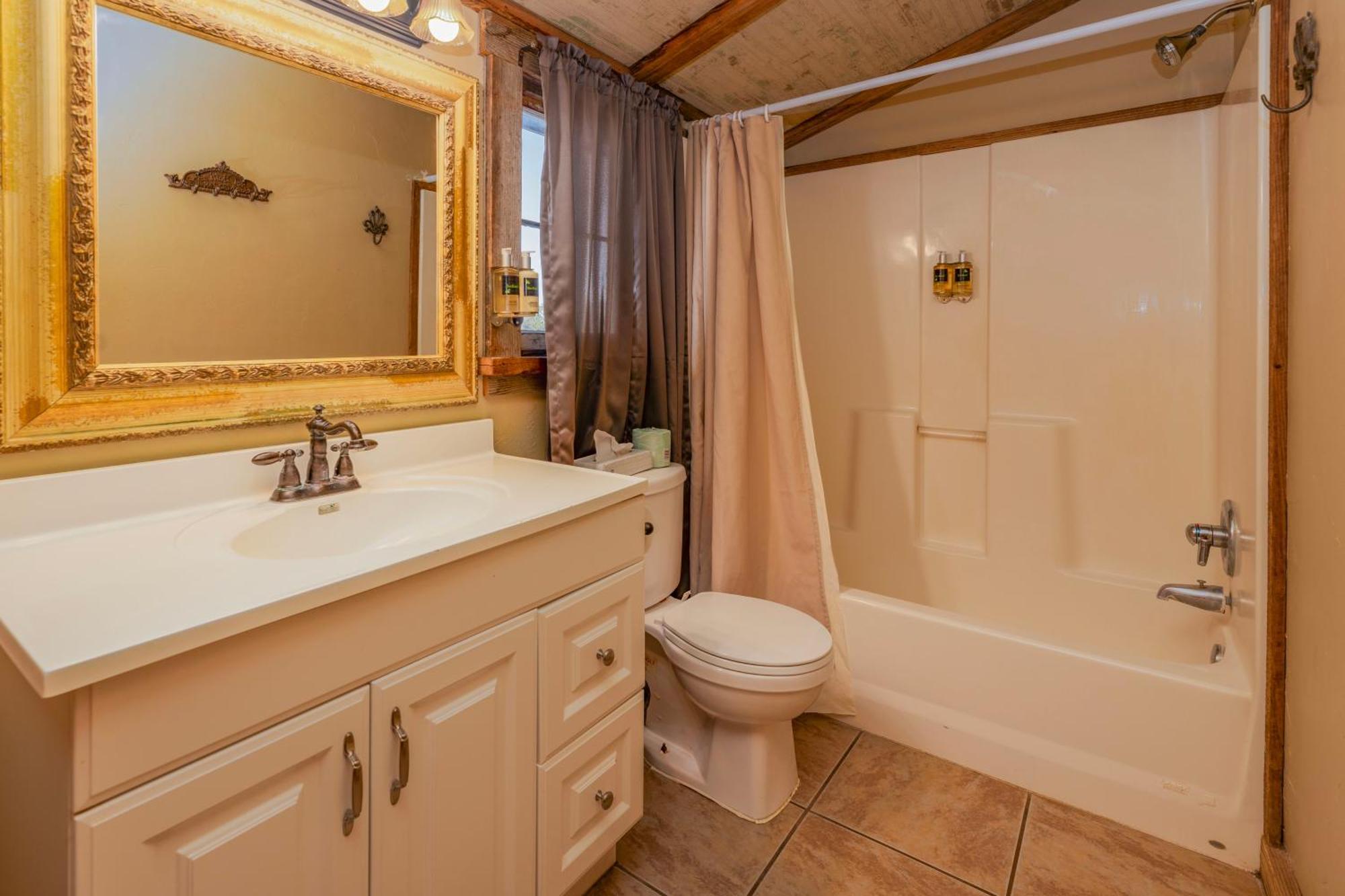 Country Inn Cottages Фредериксбург Екстериор снимка