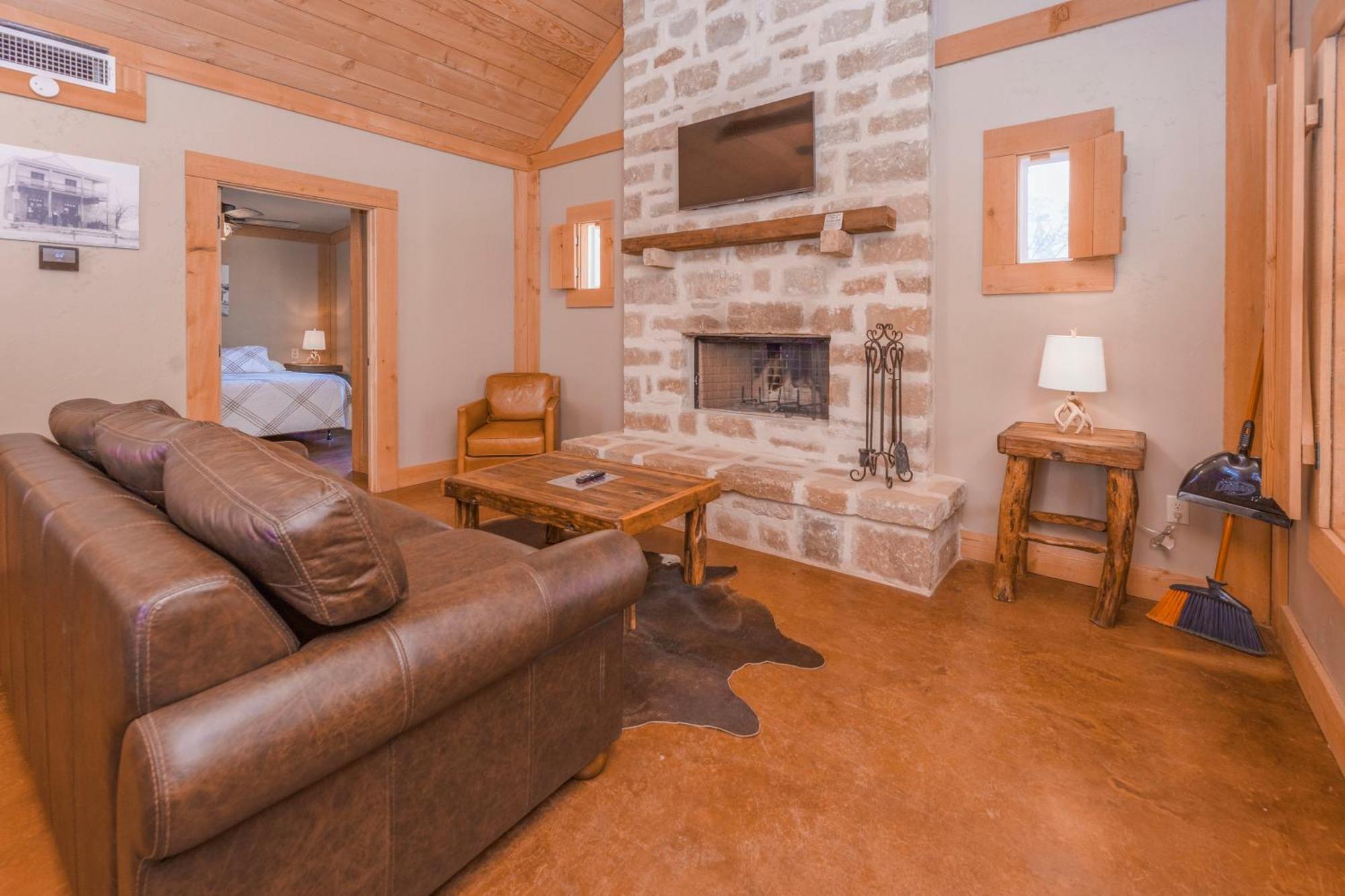 Country Inn Cottages Фредериксбург Екстериор снимка