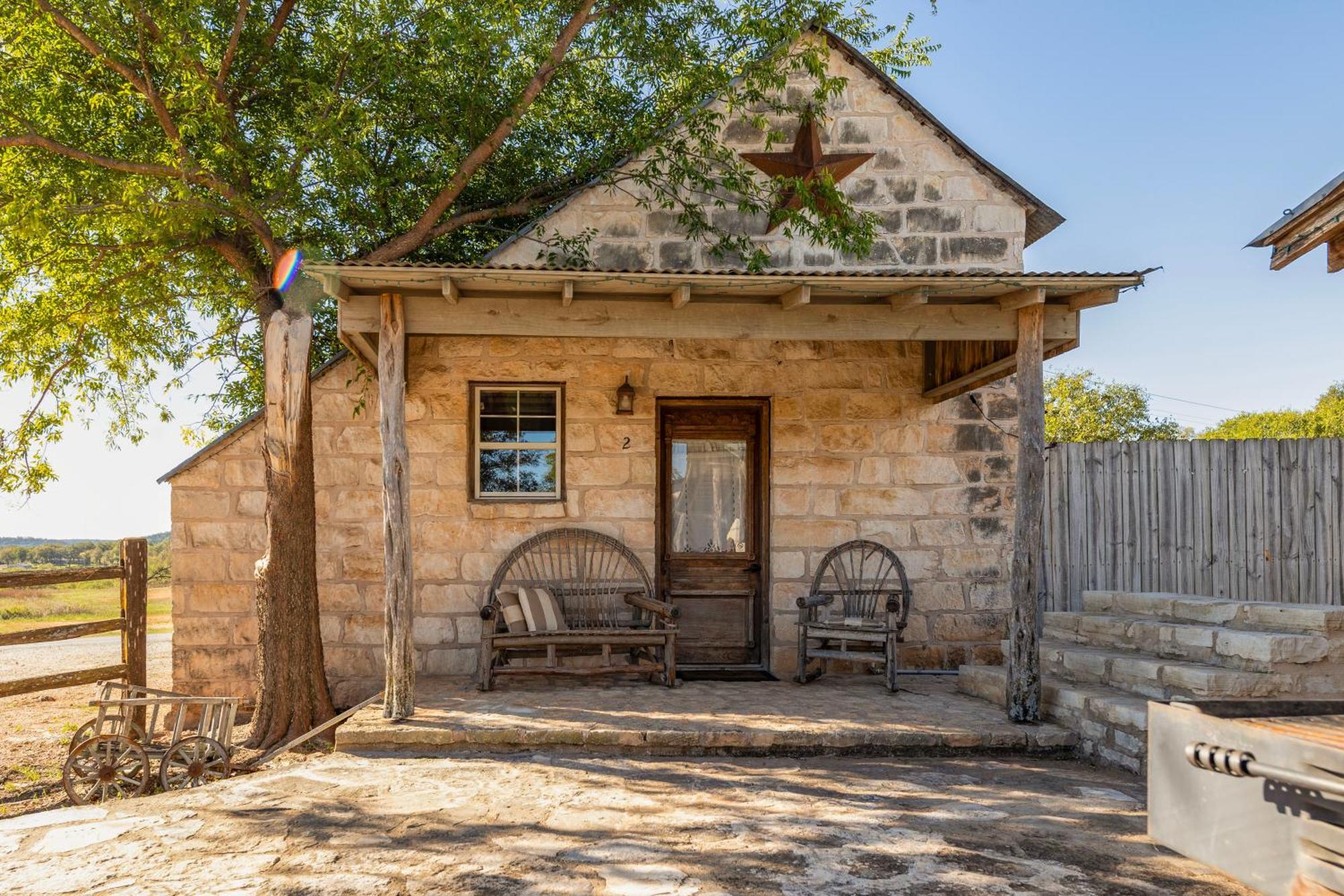 Country Inn Cottages Фредериксбург Екстериор снимка