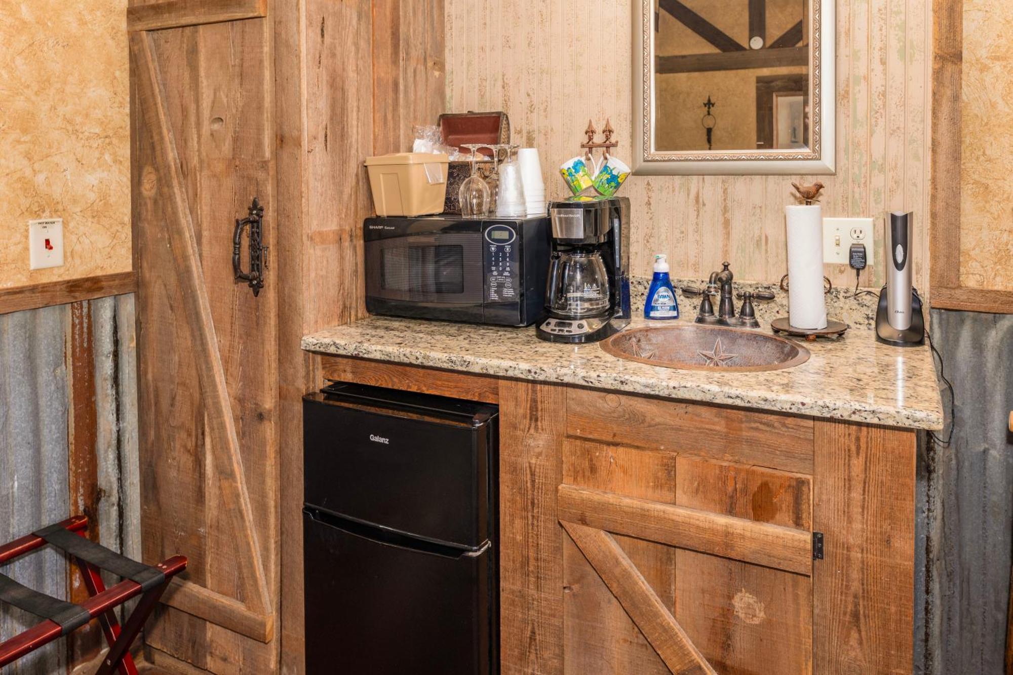 Country Inn Cottages Фредериксбург Екстериор снимка